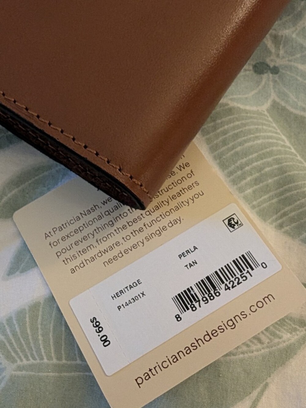 Patricia Nash Perla Tri-fold Heritage Leather Wallet in Tan Italian Leather - Picture 2 of 9